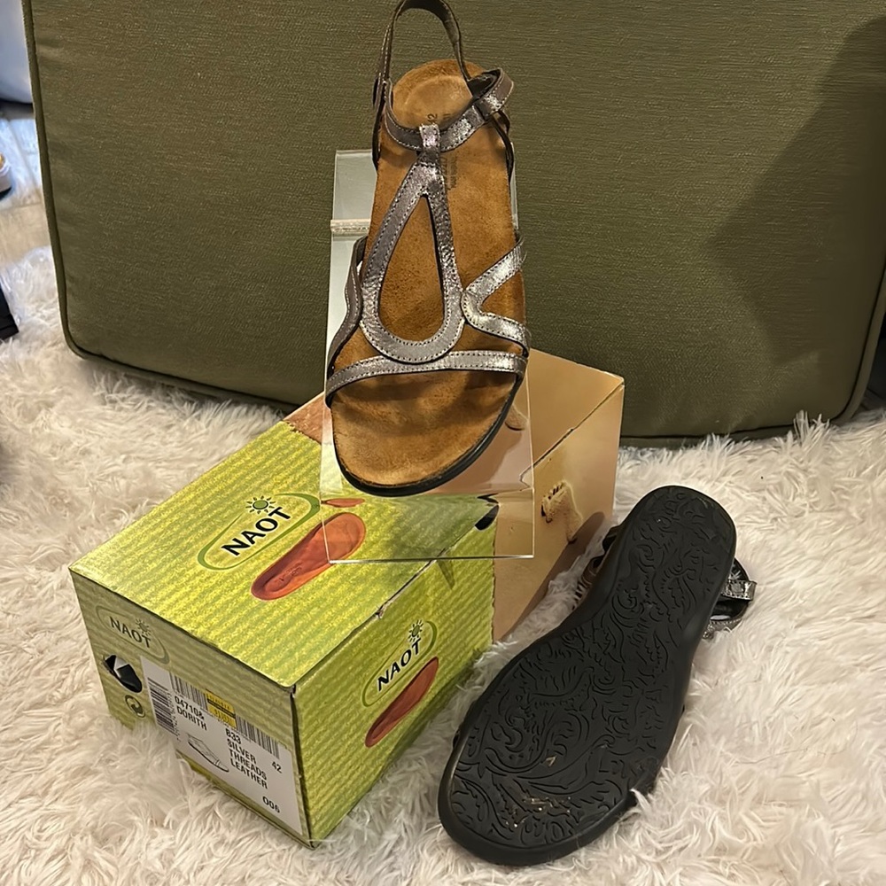Naot sandals- Silver Thread leather
